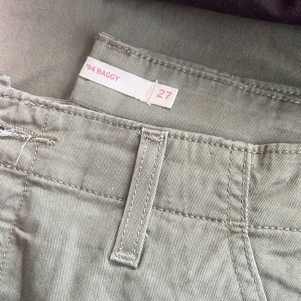 New without tags Levi’s ‘94 BAGGY CARGO PANTS sz 27x30 in Olive - Picture 5 of 5